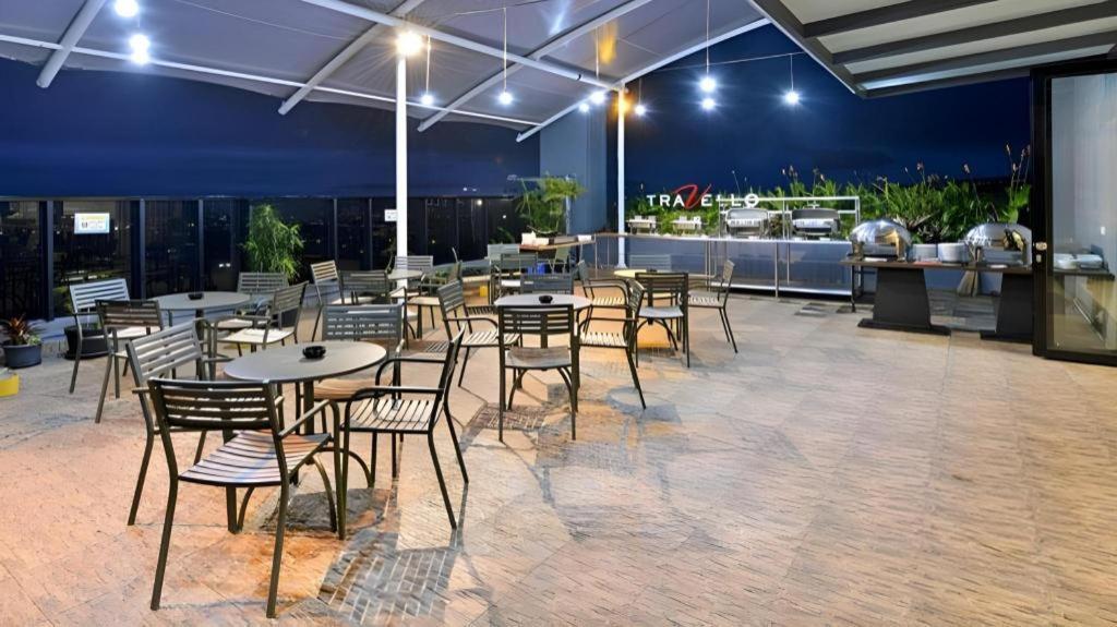 Travello Hotel Бандунг Экстерьер фото