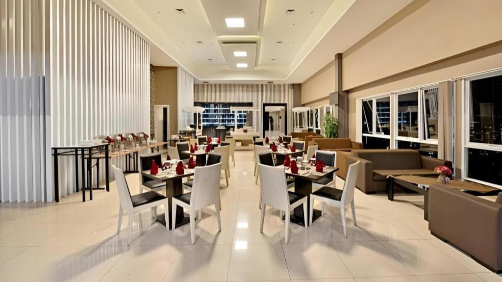 Travello Hotel Бандунг Экстерьер фото