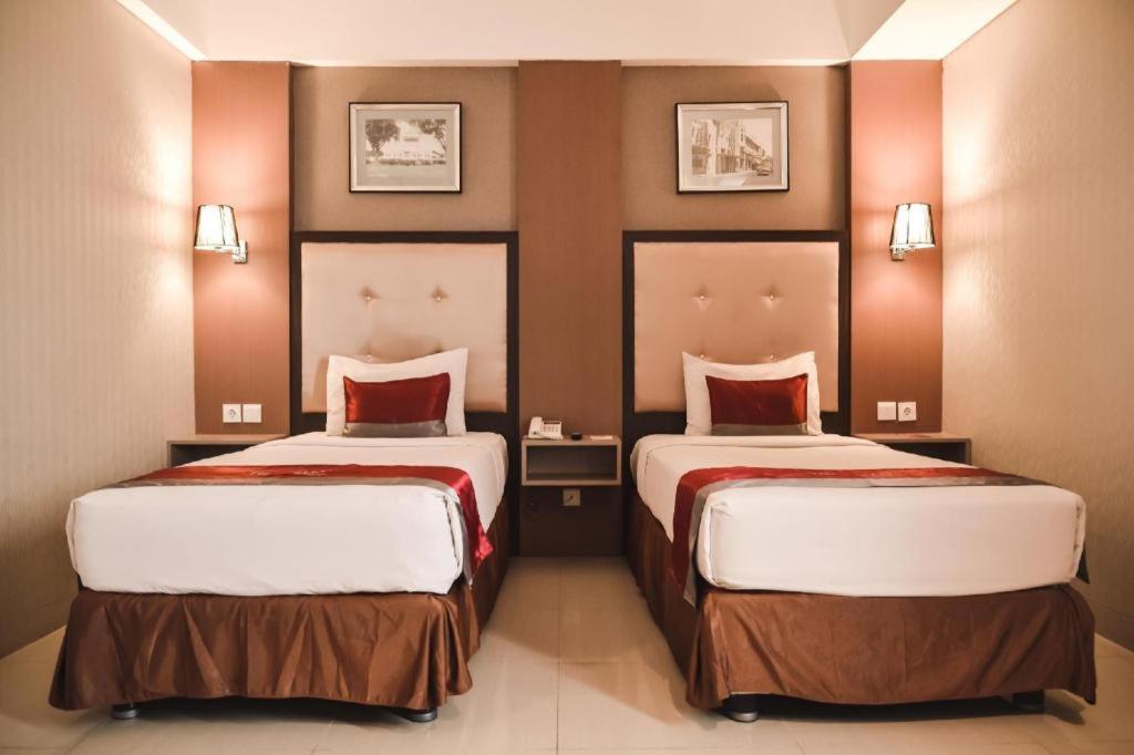 Travello Hotel Бандунг Экстерьер фото