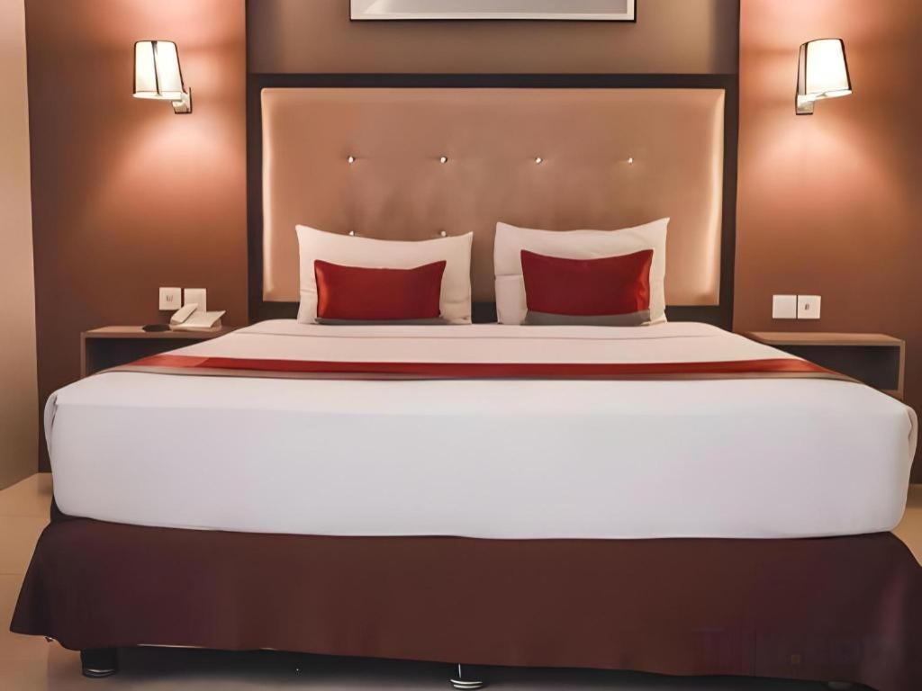 Travello Hotel Бандунг Экстерьер фото