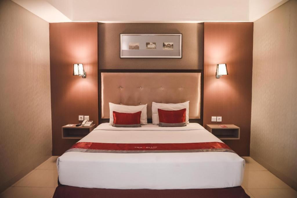 Travello Hotel Бандунг Экстерьер фото