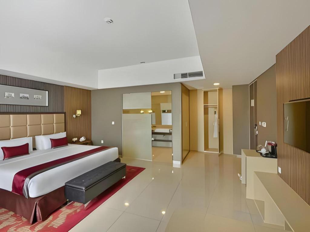 Travello Hotel Бандунг Экстерьер фото