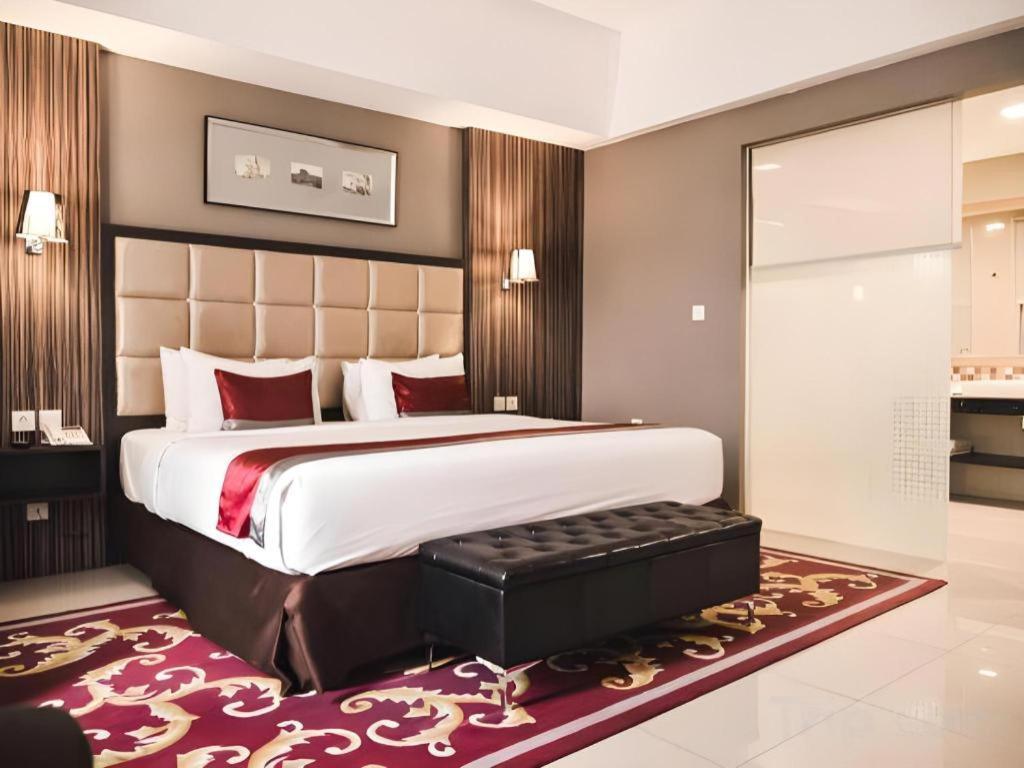 Travello Hotel Бандунг Экстерьер фото