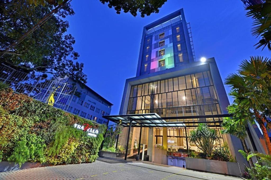 Travello Hotel Бандунг Экстерьер фото