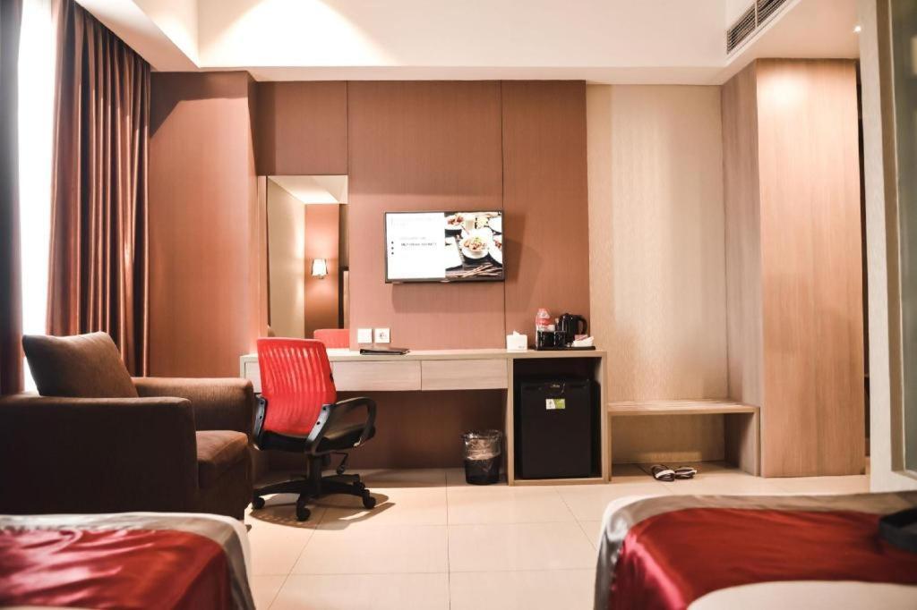 Travello Hotel Бандунг Экстерьер фото