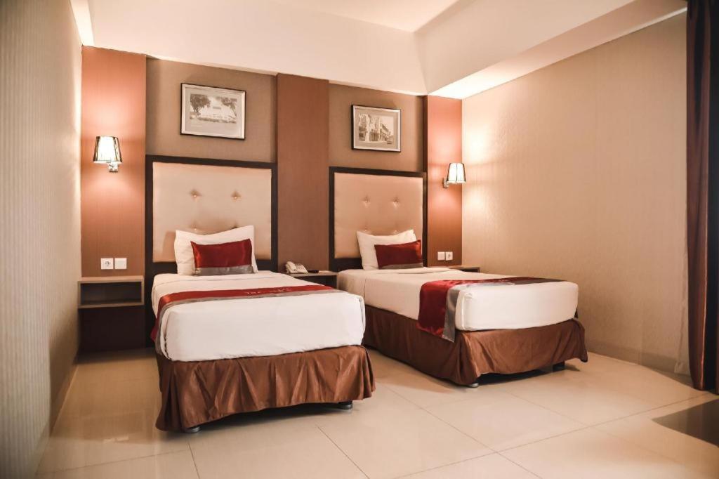 Travello Hotel Бандунг Экстерьер фото