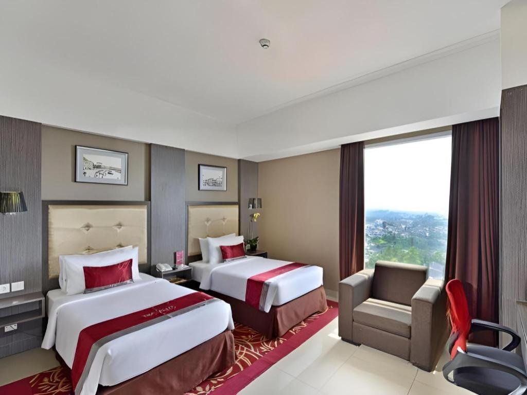 Travello Hotel Бандунг Экстерьер фото