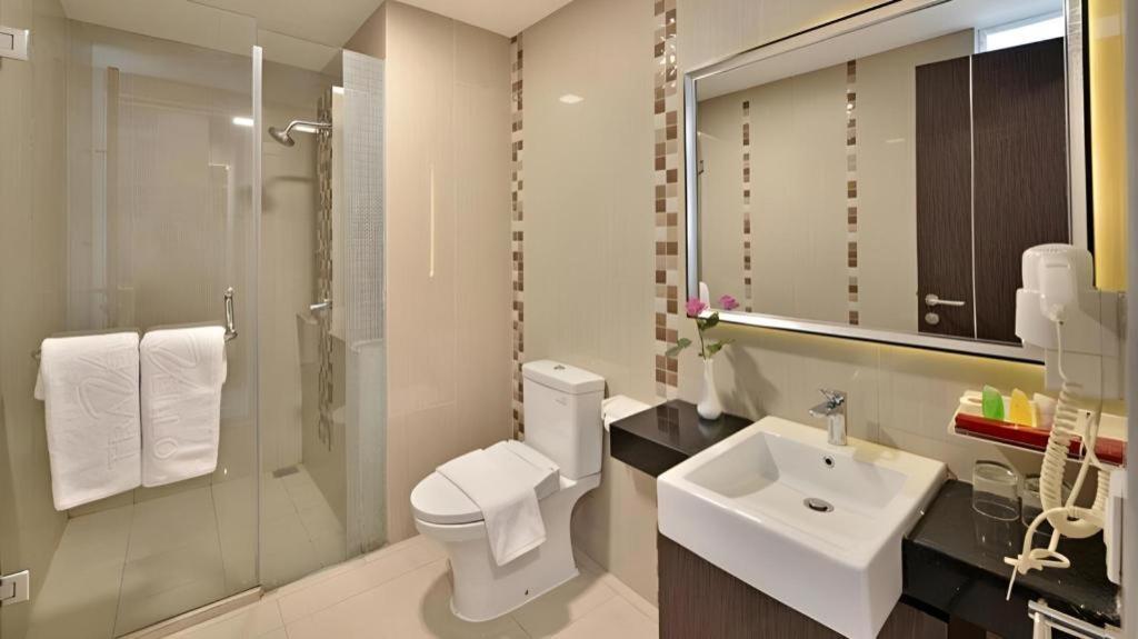 Travello Hotel Бандунг Экстерьер фото