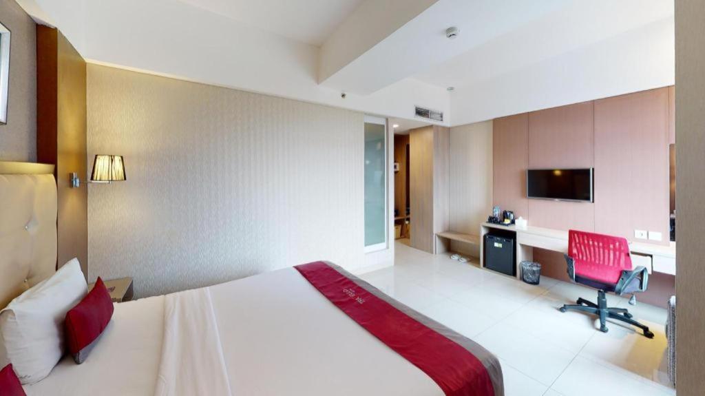 Travello Hotel Бандунг Экстерьер фото
