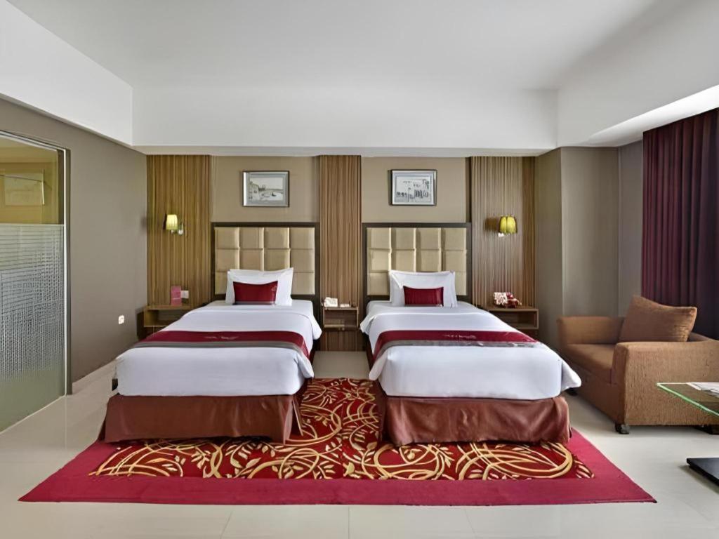 Travello Hotel Бандунг Экстерьер фото